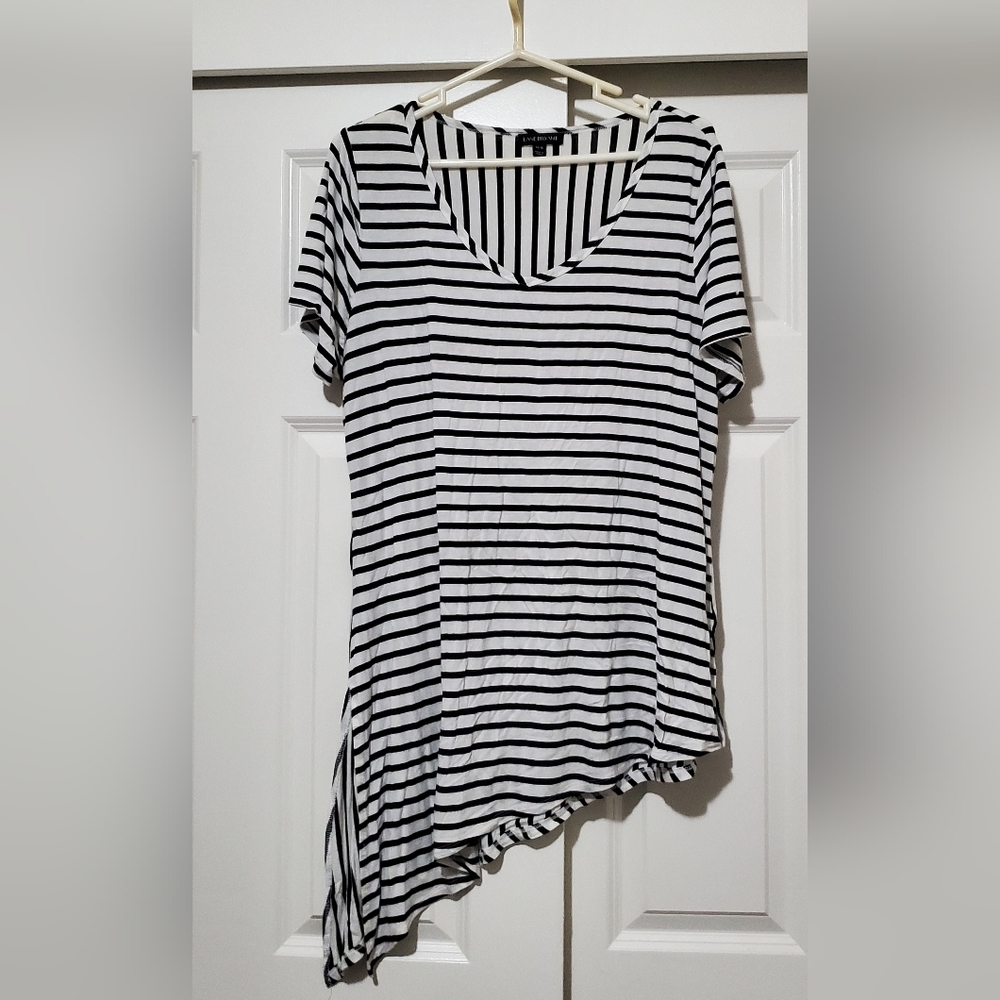 Lane Bryant Asymmetrical Top Sz. 14/16